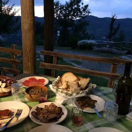 Rifugio Aquila Oda ve Kahvaltı